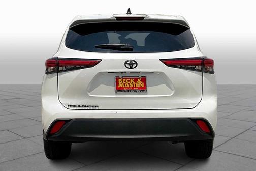 2022 Toyota Highlander L