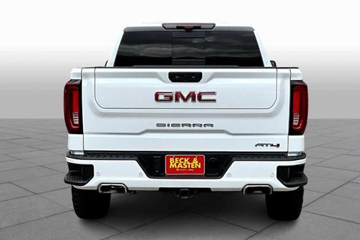 2024 GMC Sierra 1500 AT4