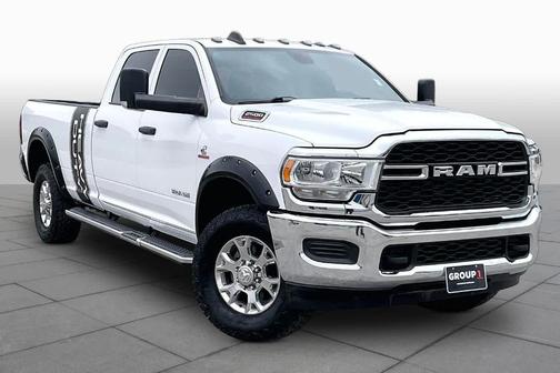 Bright White Clearcoat 2022 RAM 2500 Tradesman
