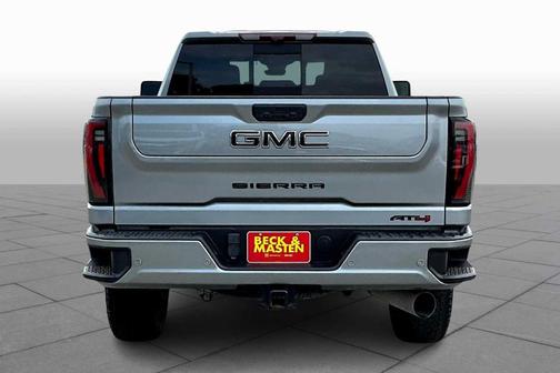 2024 GMC Sierra 2500 AT4
