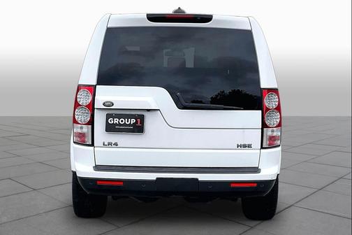 Fuji White 2013 Land Rover LR4 Base