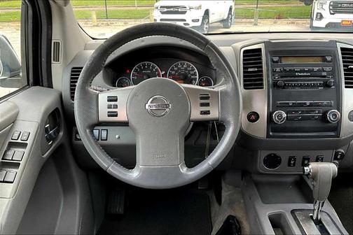 2011 Nissan Frontier SL
