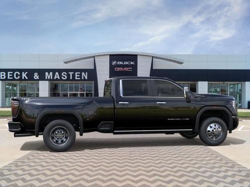 2025 GMC Sierra 3500 Denali Ultimate