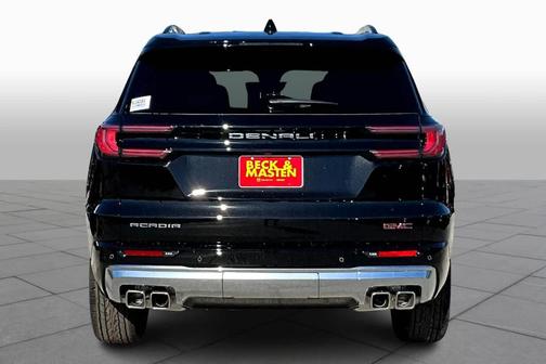2025 GMC Acadia Denali