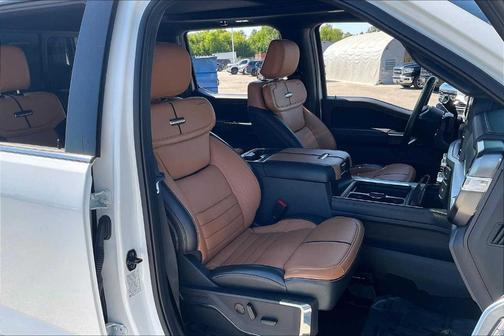 2023 Ford F-450 Platinum