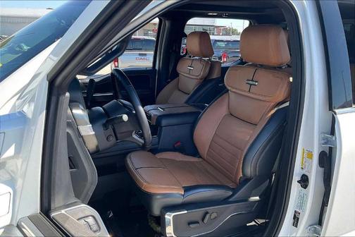 2023 Ford F-450 Platinum