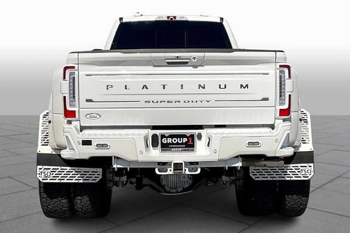 2023 Ford F-450 Platinum