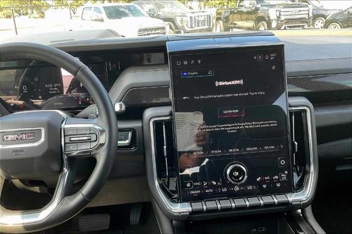2025 GMC Yukon Elevation