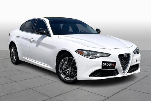 Alfa White 2018 Alfa Romeo Giulia Base