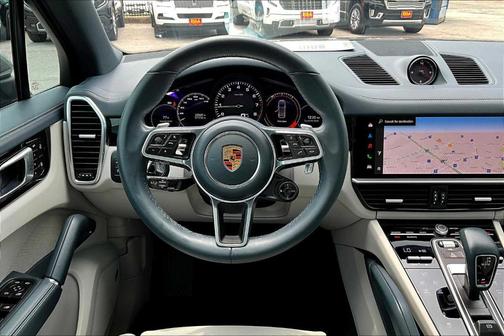 2023 Porsche Cayenne E-Hybrid Platinum Edition