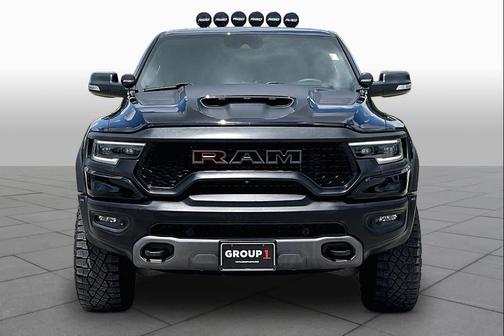 Diamond Black Crystal Pearlcoat 2022 RAM 1500 TRX