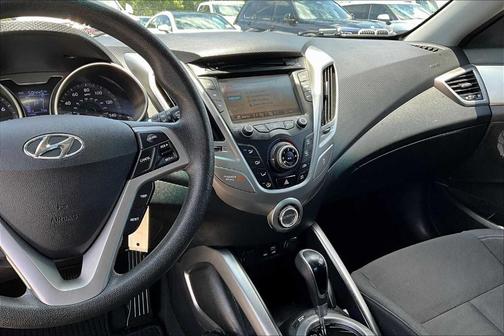 2016 Hyundai Veloster Base