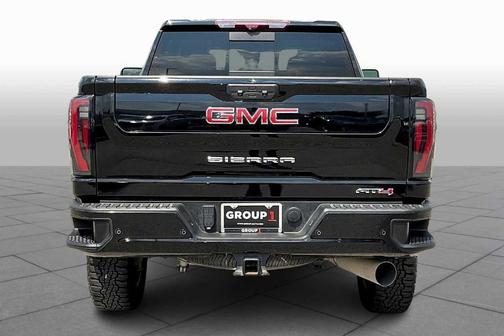 2024 GMC Sierra 2500 AT4