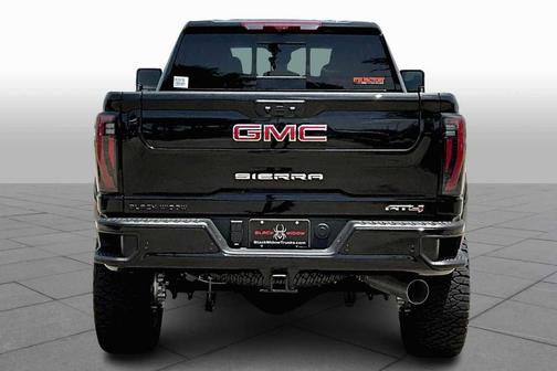 2025 GMC Sierra 2500 AT4