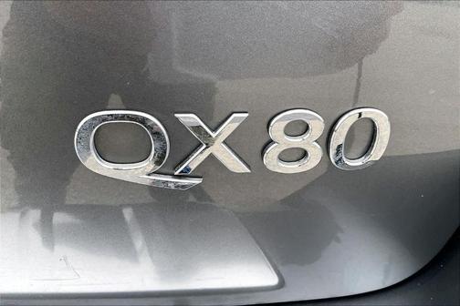 2021 INFINITI QX80 Luxe