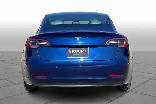 2018 Tesla Model 3 Mid Range