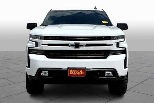 White 2019 Chevrolet Silverado 1500 RST
