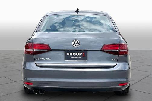 Black 2017 Volkswagen Jetta 1.8T SEL