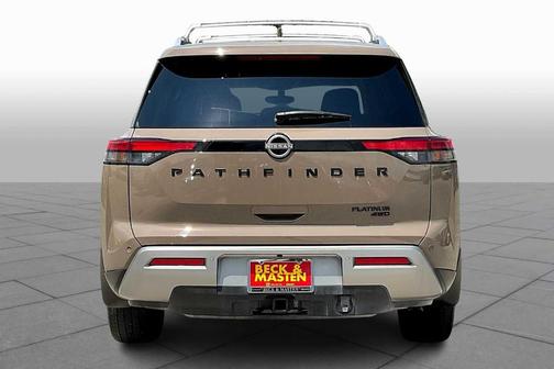 2023 Nissan Pathfinder Platinum