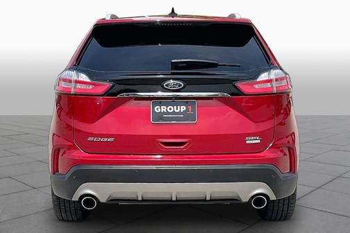 Rapid Red Metallic Tinted Clearcoat 2020 Ford Edge SEL