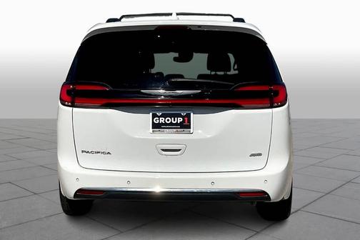 2022 Chrysler Pacifica Touring-L