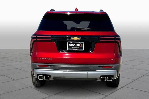 2024 Chevrolet Traverse LT