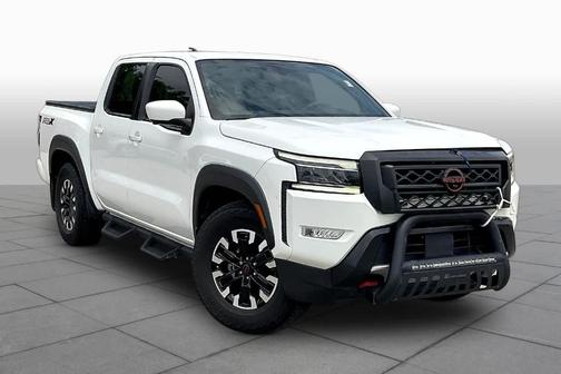 Glacier White 2022 Nissan Frontier PRO-X