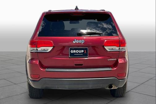 Brilliant Black Crystal Pearlcoat 2014 Jeep Grand Cherokee Laredo