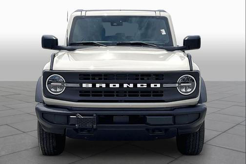 Desert Sand 2025 Ford Bronco Base