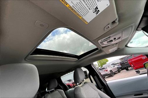 2025 Toyota Sienna LE