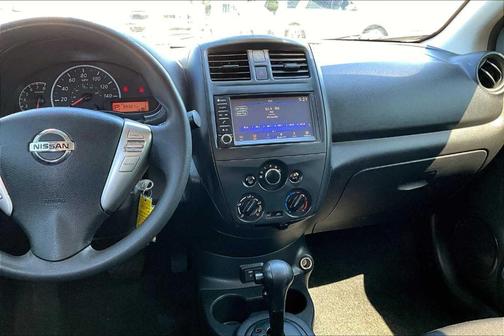 2019 Nissan Versa 1.6 S+
