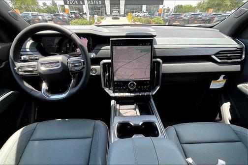 2025 GMC Acadia AT4