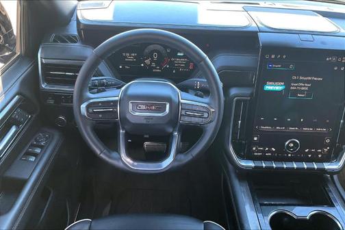 2025 GMC Yukon Elevation