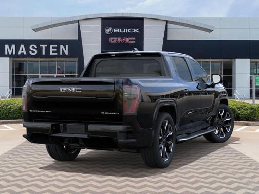 2025 GMC Sierra EV Denali