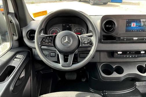 2023 Mercedes-Benz Sprinter 2500 High Roof 4-Cyl Gas
