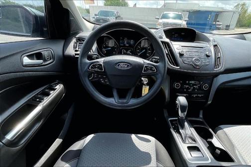 Magnetic 2018 Ford Escape SE