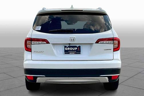 2022 Honda Pilot Touring 7-Passenger