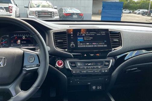 2022 Honda Pilot Touring 7-Passenger