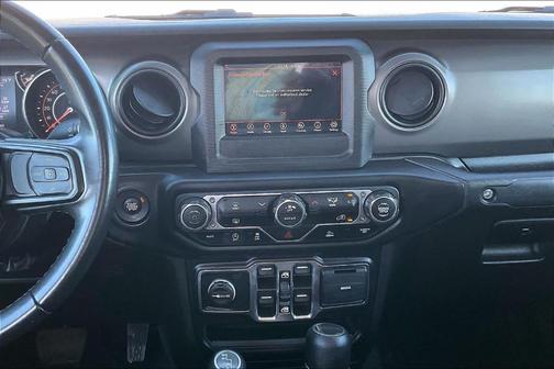 2022 Jeep Gladiator Sport