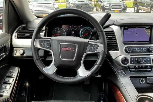 2017 GMC Yukon XL SLT