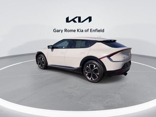 Glacier 2022 Kia EV6 Wind
