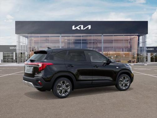 2025 Kia Seltos LX
