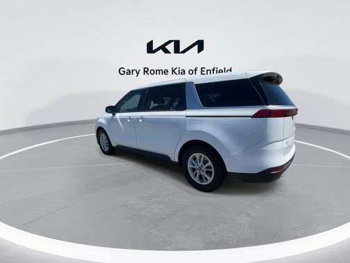 Snow White Pearl 2024 Kia Carnival LX