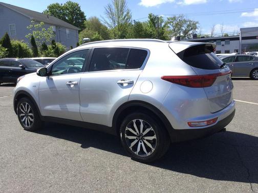 Sparkling Silver 2017 Kia Sportage EX