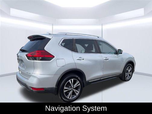 Brilliant Silver 2017 Nissan Rogue SL