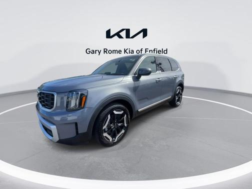 Everlasting Silver 2025 Kia Telluride S