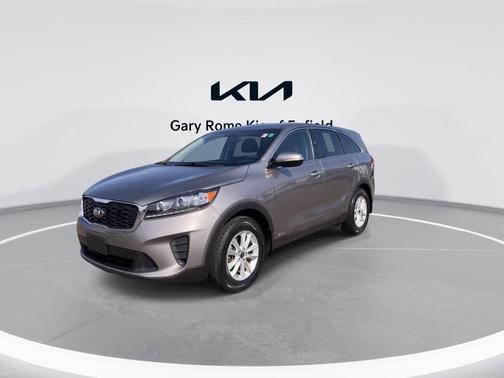 Titanium Silver 2019 Kia Sorento LX