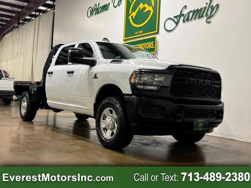 2023 RAM 2500 Tradesman Crew Cab 4x4 8' Box