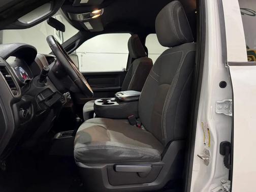 Bright White Clearcoat 2023 RAM 2500 Tradesman Crew Cab 4x4 8' Box