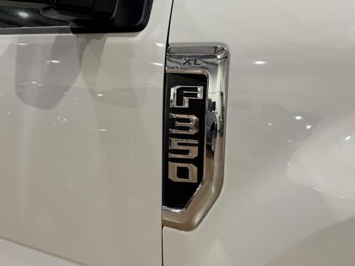 2022 Ford F-350 XL
